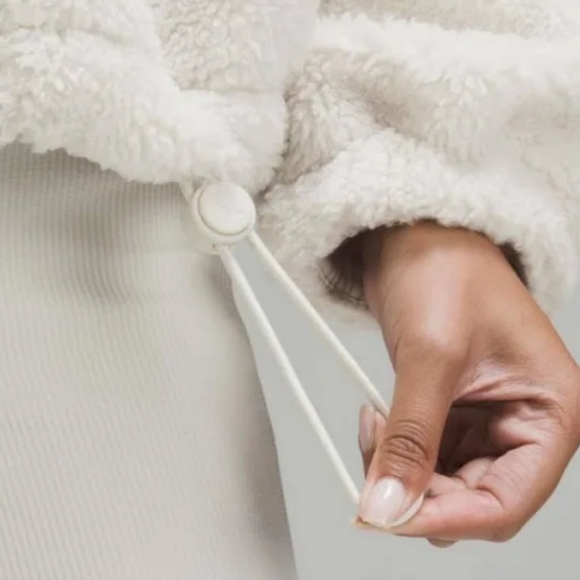 Lululemon Cinchable Fleece Sherpa Jacket - Picture 2 of 4